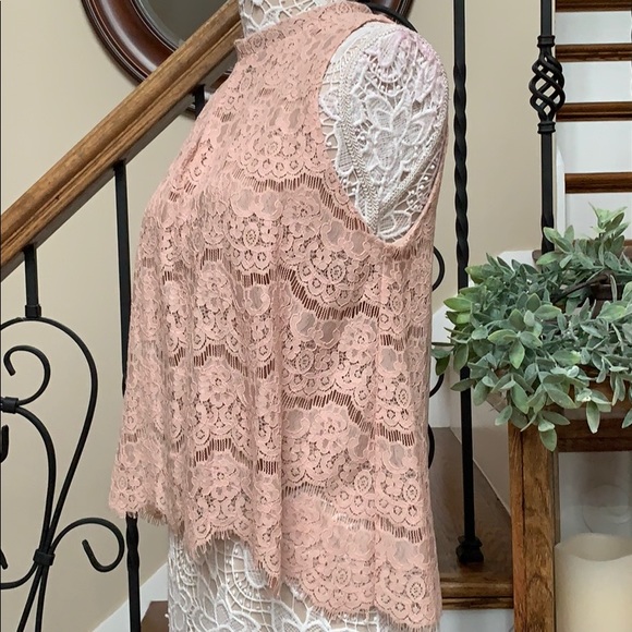 Love, fire top size L sleeveless blush lace - Picture 3 of 8